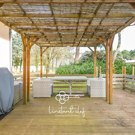 Havre De Paix Familial & Piscine - L'instant Clef Guécélard